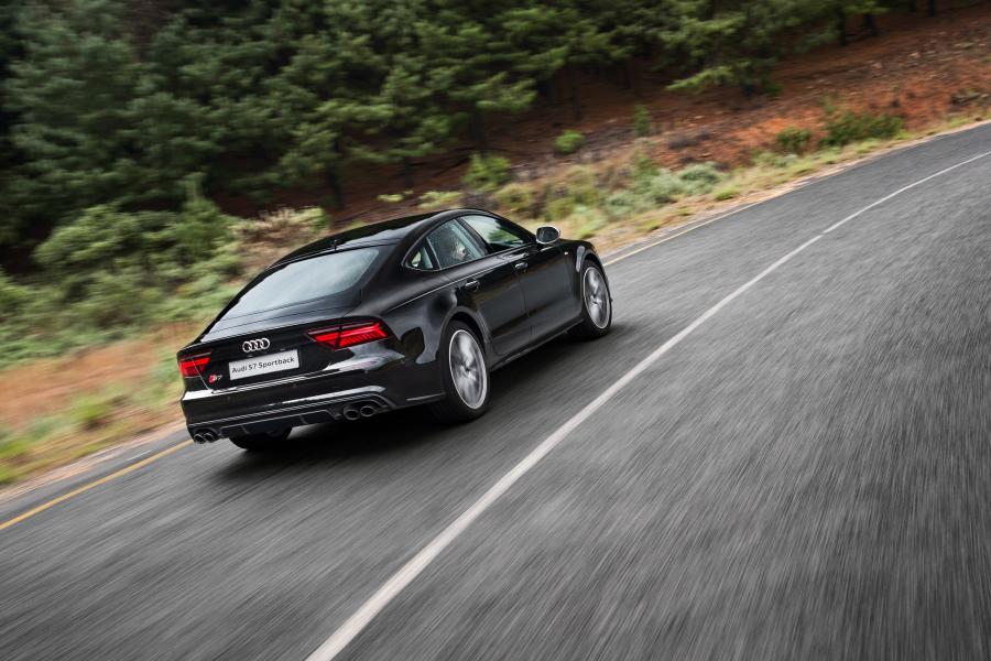  Audi S7 Sportback 2015 года  (ZA) (фото 3 из 3)